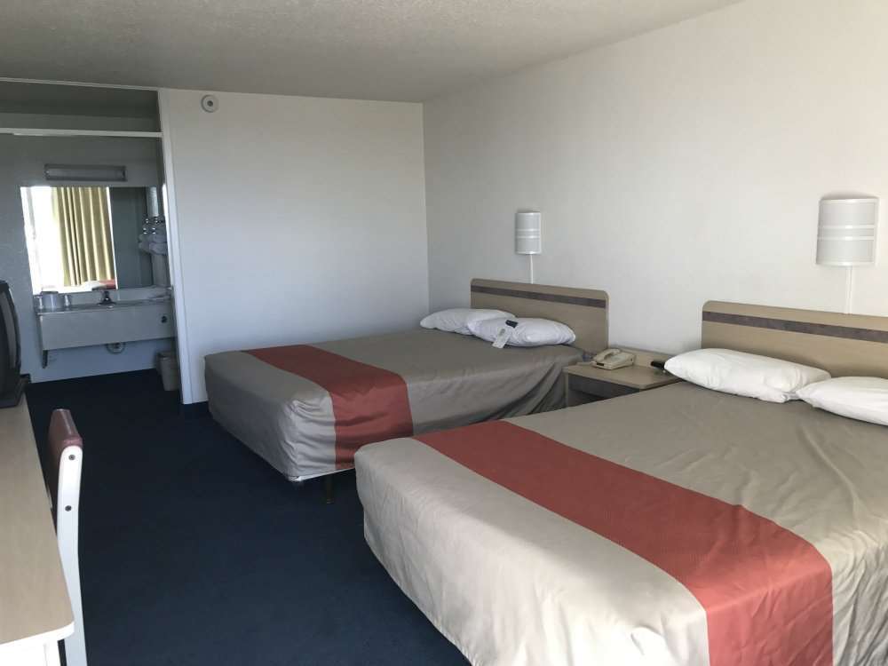 Vagabond Inn Эль-Пасо Номер фото